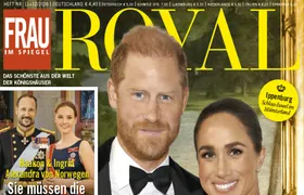 Frau im Spiegel Royal